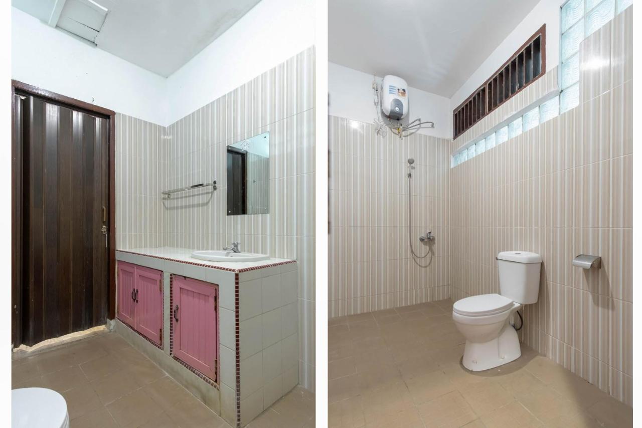 Oyo Living 2843 Raz House Syariah Hotell Medan Exteriör bild